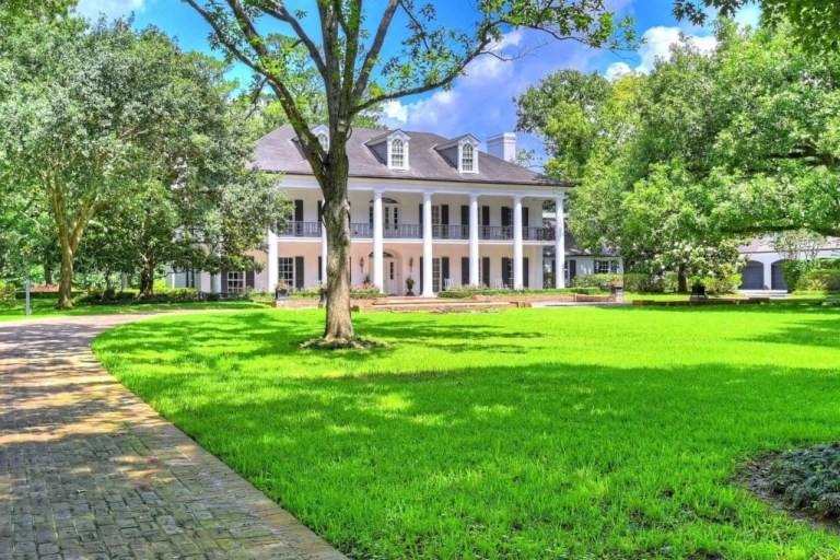Gaze Upon the Essence of Luxury: Memorial’s Prestigious Estate in Houston, TX at $14.8M