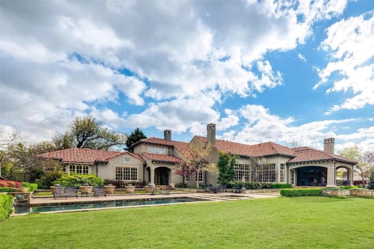 Tantalizing Mediterranean Home in Dallas, TX with 5 Beds, 7 Baths Priced at $5.495M