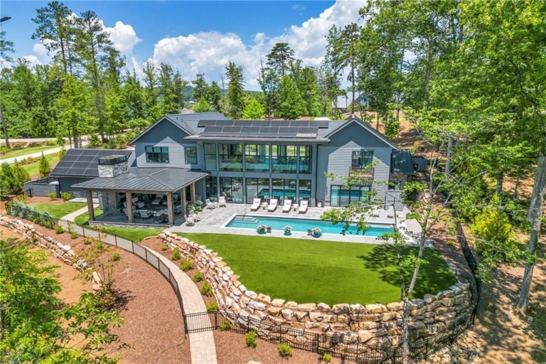 A Masterpiece of Innovative Design and Energy Efficiency in South Carolina, Listed at $5.495 Million