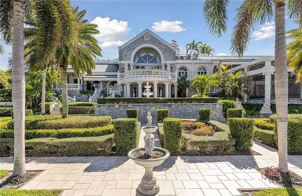 Welcome to Greystone Manor, an iconic Venetian Palazzo in Marco Island boasting unparalleled luxury and historical significance.