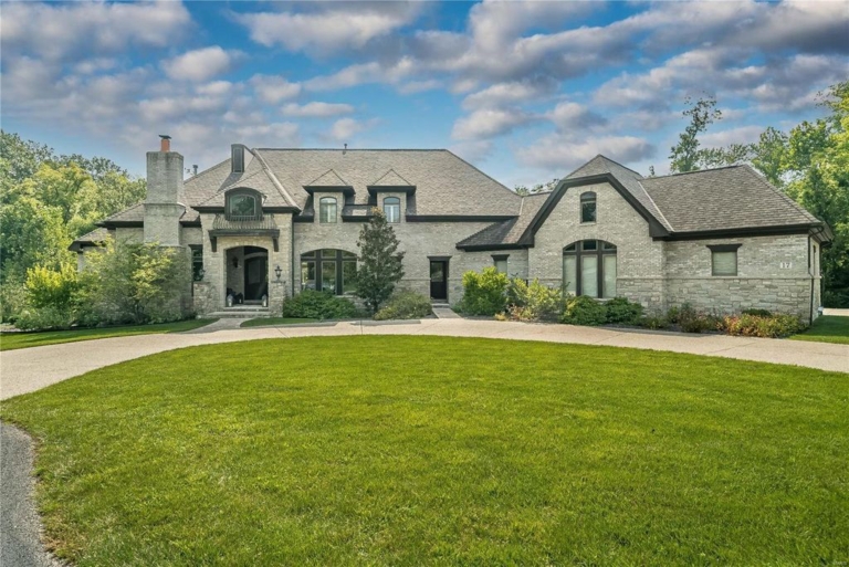 Elegant Brick and Stone Residence in Missouri Boasts Impeccable Design Listed at $3,995,000