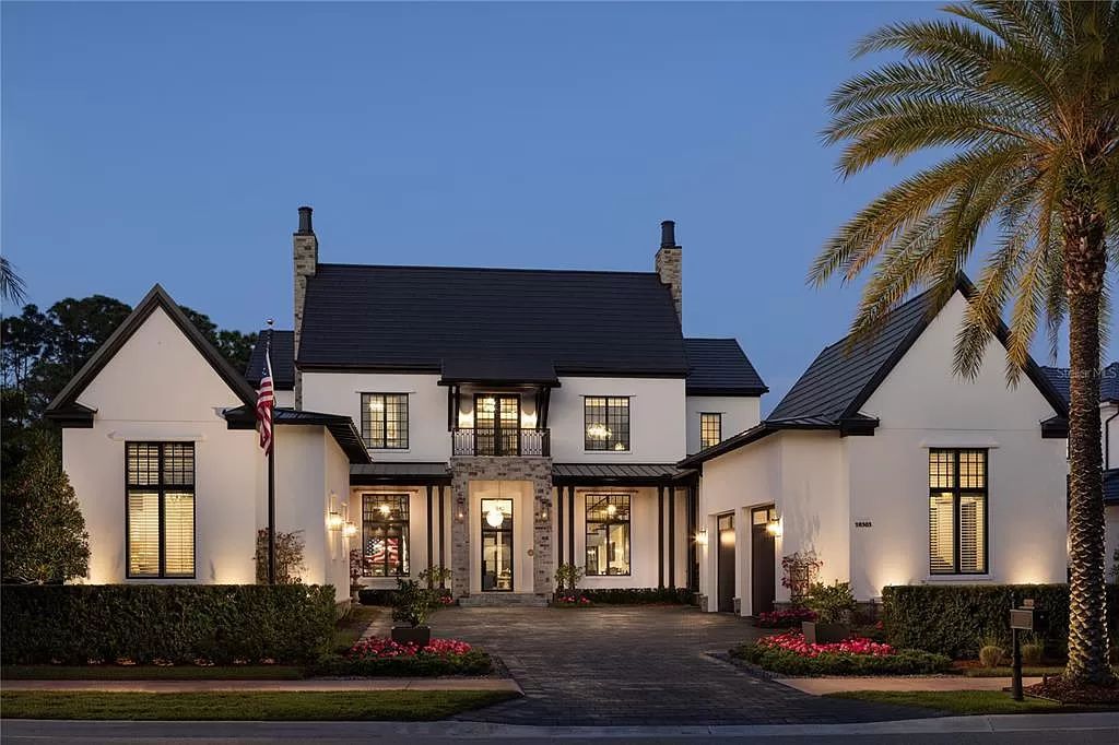 Discover luxury living at its finest in Disney's Golden Oak enclave with this exquisite nearly new residence nestled within the Four Seasons Private Residences neighborhood.