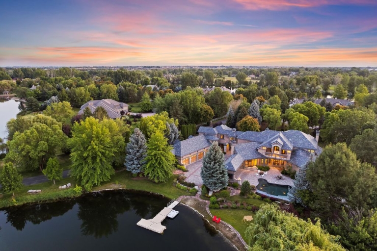 Idyllic Waterfront Retreat: Stunning Views of Lake and Mountains in Idaho Offered at $4.125 Million