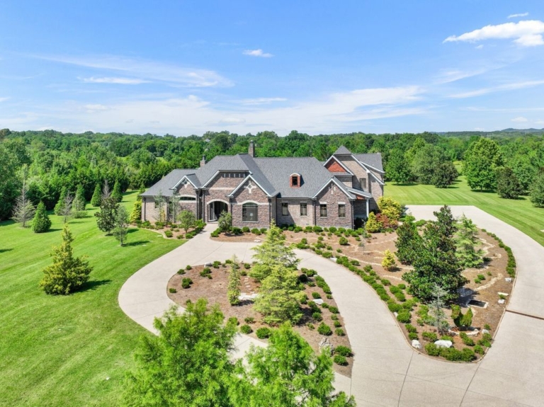Luxurious Custom Home on 5 Acres in Franklin, Tennessee Asking Price $2.995 Million
