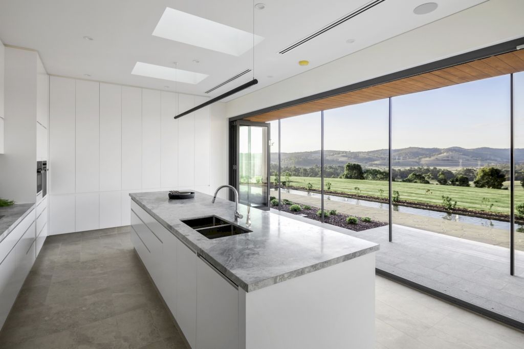 Woorarra House, tradition and luxury by Rptecture Architects
