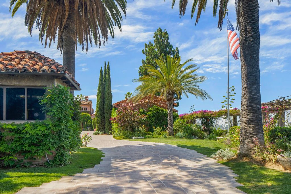 1499 Blueridge Drive Home in Beverly Hills, California. Discover "Villa Theos," the most iconic view compound in Los Angeles, spanning over 2 acres and featuring multiple structures totaling over 28,000 sqft.