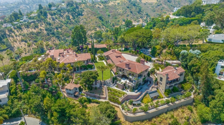 “Villa Theos”: A Los Angeles Icon with Unmatched Views back on The Market for $85,000,000
