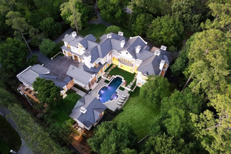 Embracing Opulence at Home in Houston, TX Priced at $12.75M with Unveiling Sophistication and Serenity