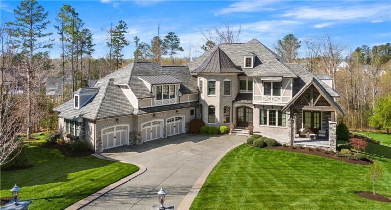 Exquisite Estate in Hallsley: 1.35 Acres of Luxury Living Offered at $2.05 Million