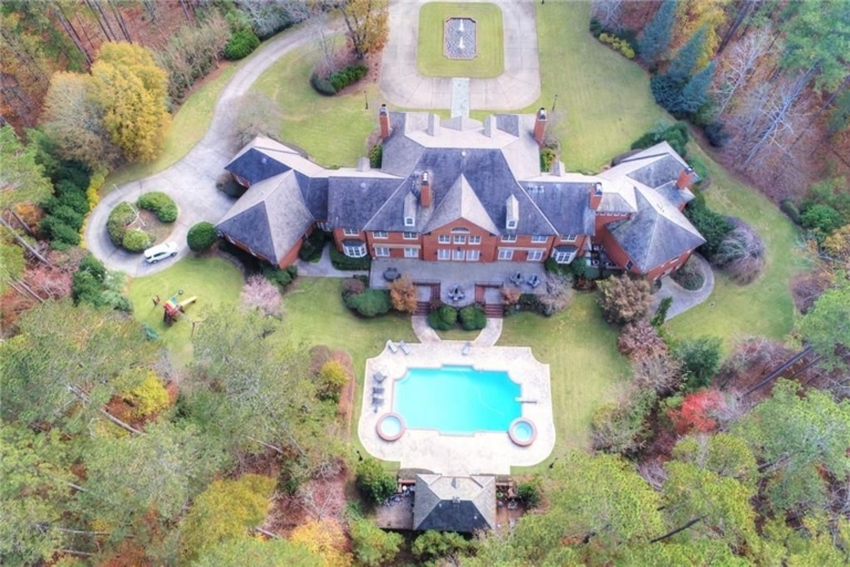 Exquisite Luxury Estate Living A Masterpiece in North Valley