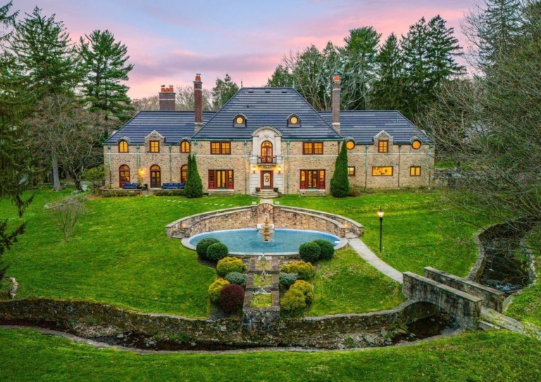Grandeur Redefined: Magnificent Pennsylvania Manor Hits Market at $3.1 Million