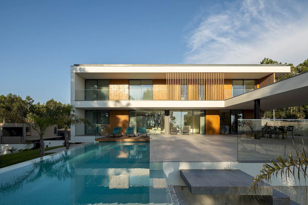 J.M.C. House by Atelier d’Arquitectura Lopes da Costa Save