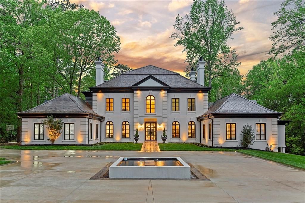 Stunning Estate in Tuxedo Park with Spectacular Outdoor Living Priced at $3.495 Million