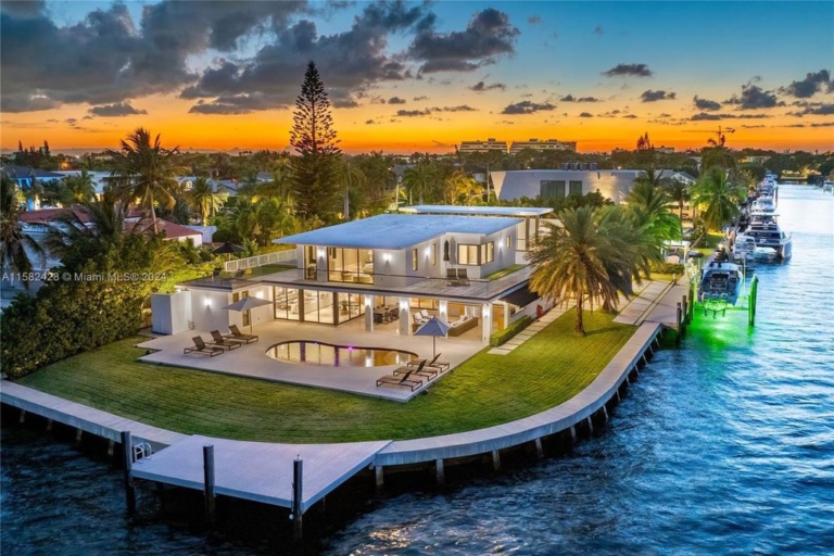 $13 Million Immaculate Waterfront Estate with Panoramic Bay Views in North Miami