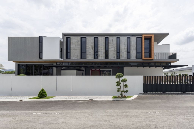 3-Juxta House, Juxtaposition harmony by Kee Yen Architects