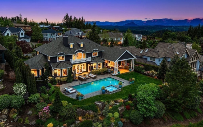 Exquisite Mountain View Retreat: Unparalleled Luxury in Washington for $4,324,000