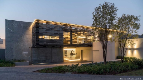 Forrest Road House by Nico van der Meulen Architects