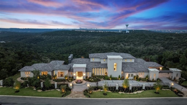 Luxurious Texas Residence by Jauregui Architecture & Construction Hits the Market for $9.9 Million