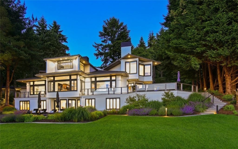 Luxury Waterfront Estate with Panoramic Views of Manzanita Bay Listed for $8 Million