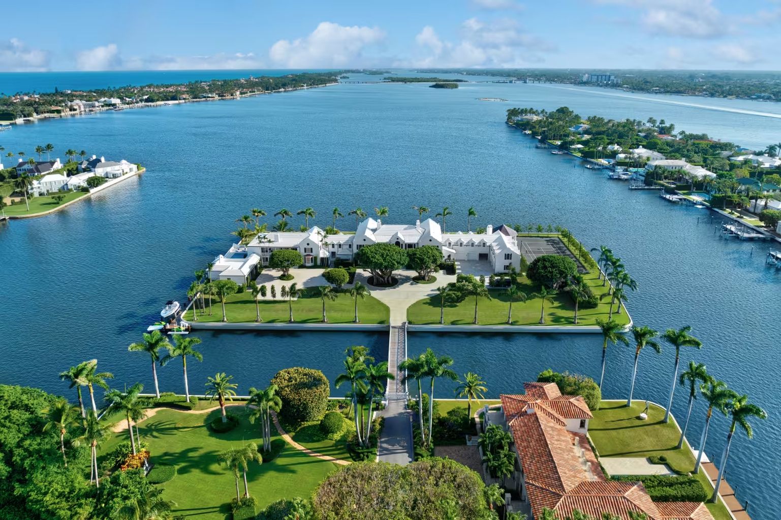 Michael Dorrell Buys Tarpon Island in Palm Beach for Record Breaking