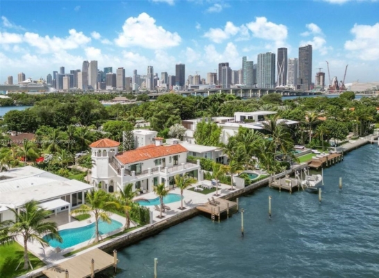 Luxurious $16 Million Bayfront Mediterranean Villa on Venetian Islands, Miami Beach