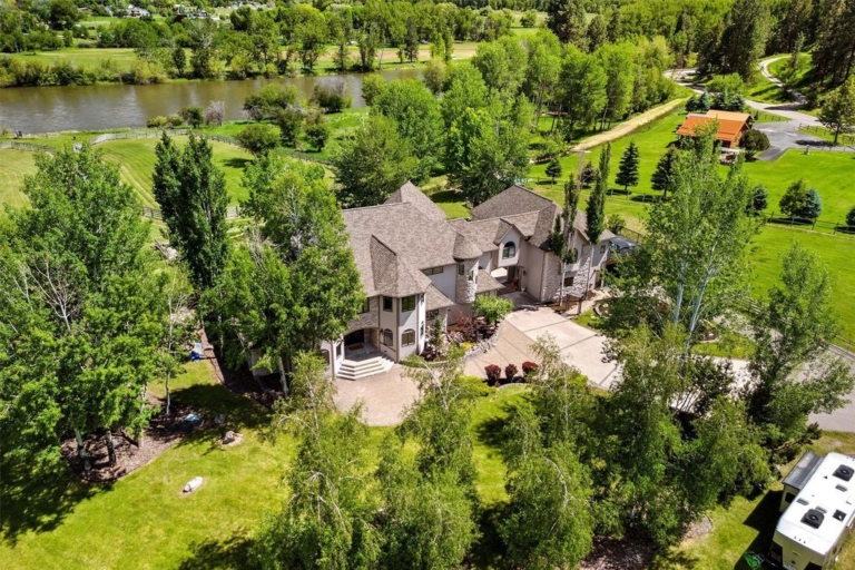 Stunning Missoula Bitterroot River Estate: Luxurious Montana Dream Home Listed for $2,899,000