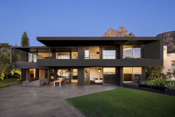 CCA House, memory blends modernity by Greg Wright Architects