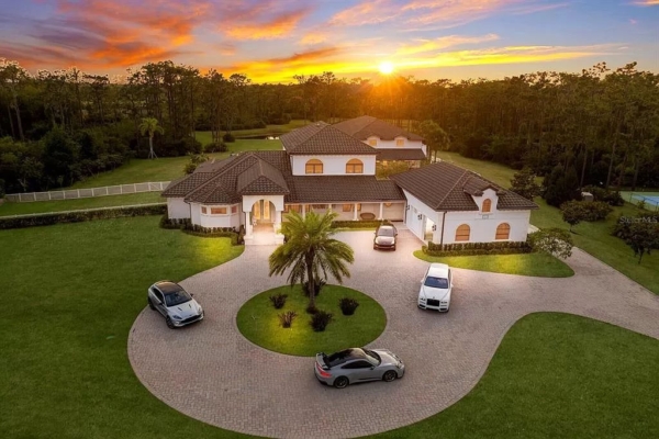 Luxurious $6 Million Equestrian Estate for Sale in Foxwood at Panther Ridge, Bradenton