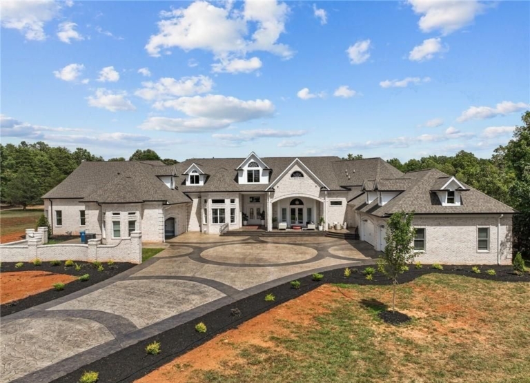 Magnificent Mansion Designed for Lavish Entertainment in North Carolina Listed for $5.6 Million