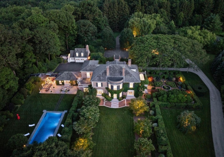 Parish Hadley Perfection: Elegance and Exclusivity in Connecticut’s Finest, Listed at $14.5 Million