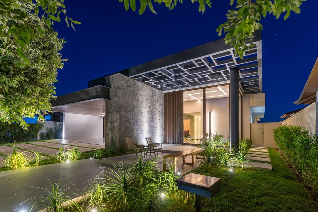 Pendulum House, Stunning Project by Truvian Arquitetura