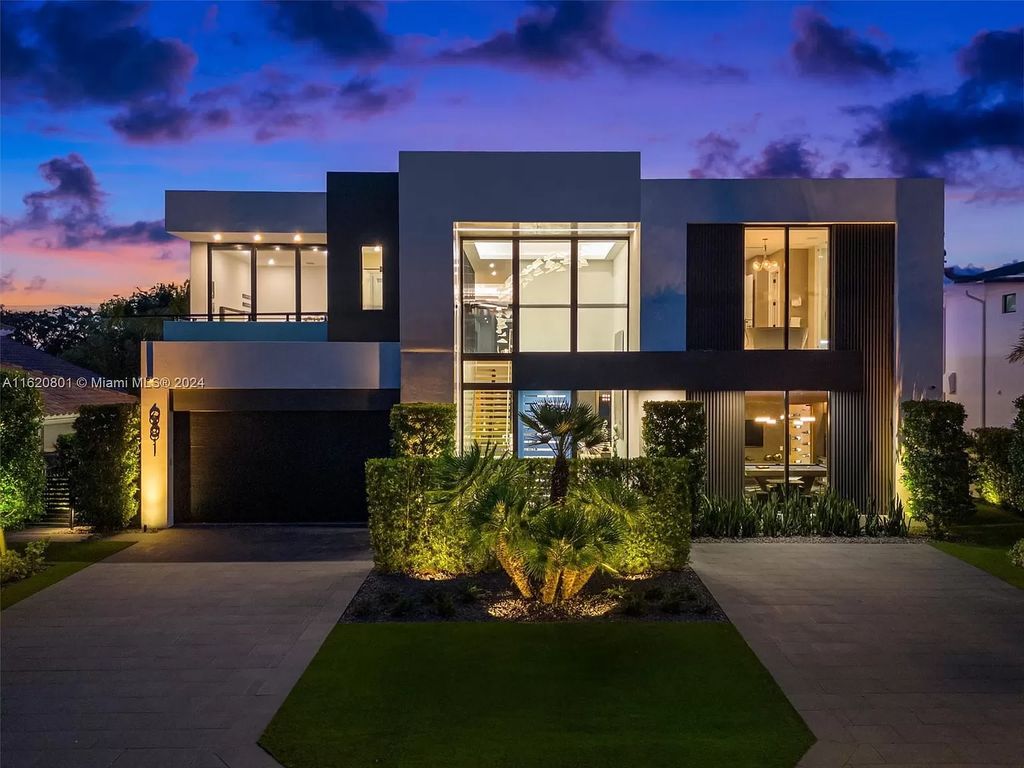 Located at 681 NE Lakeview Ter, Boca Raton, Florida 33431, this 2021-built, 4-bedroom, 6-bathroom home boasts 4,967 square feet of cutting-edge design and craftsmanship.