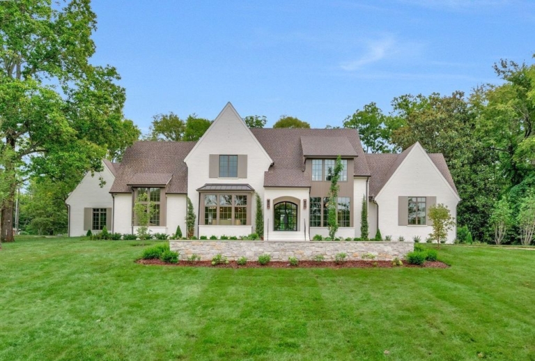 Tennessee Elegance: $5.5 Million New Construction Home with Tranquil Backyard