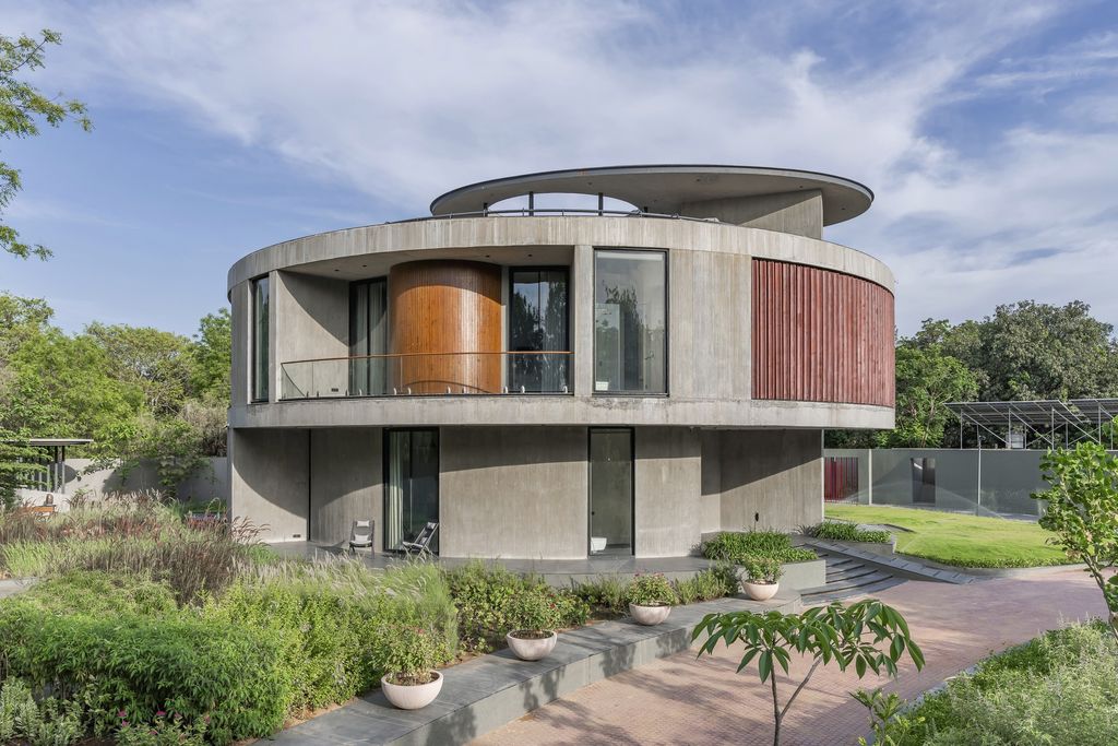 Ultimate House, a Celestial Retreat designed by Studio 2+2