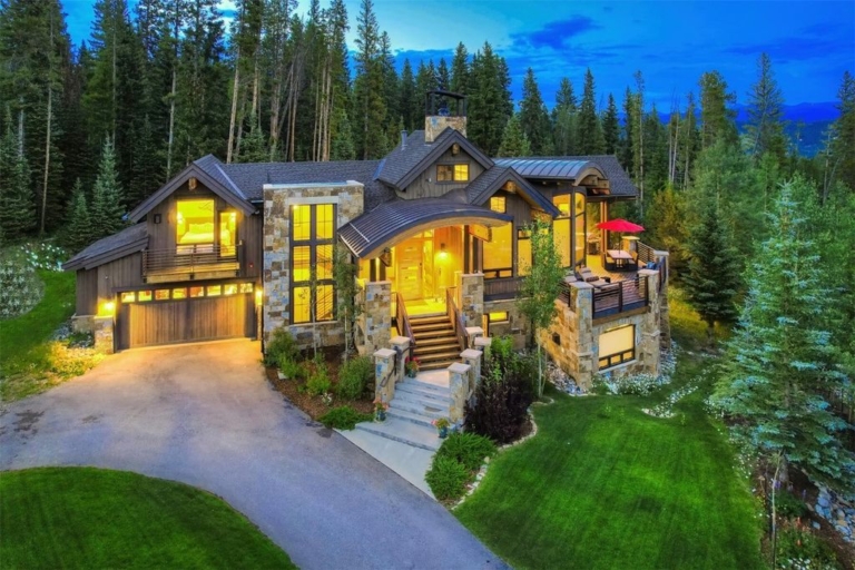 Unmatched Elegance in Colorado: $10.8 Million Home with Luxury, Convenience, and Mountain Charm