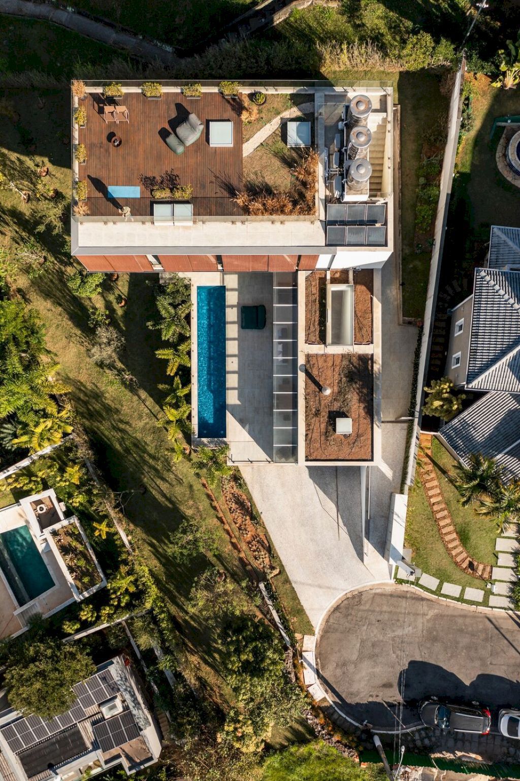 VR House in Brazil by SAU Studio Arquitetura Urbanismo