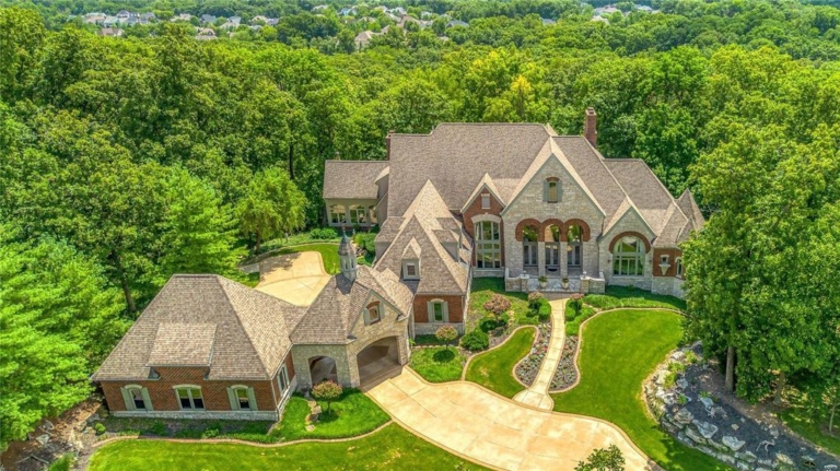 Estate by Schaeffer Homes in Missouri: $4.375 Million for Superb Craftsmanship and Exquisite Detailing