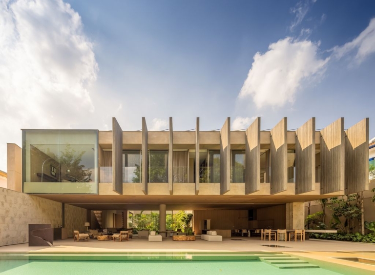 Pacaembu House, Elegance and Leisure by Studio Arthur Casas