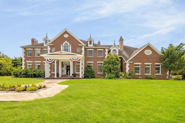 Stunning One-Acre Executive Estate in New Jersey, Perfect for Entertaining, Asking $2,485,000