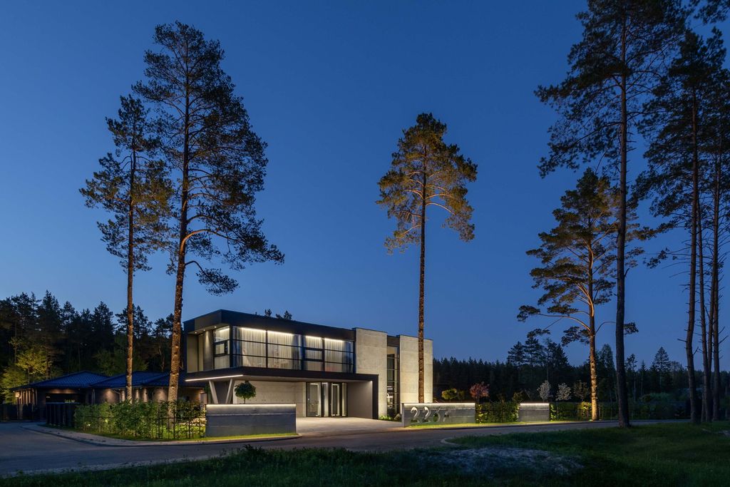 Concrete House, A Modern Haven by ArchLAB studio