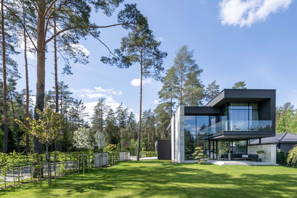 Concrete House, A Modern Haven by ArchLAB studio