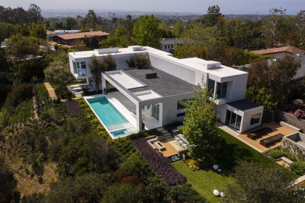 Getty View residence, artistic home by Abramson Architects