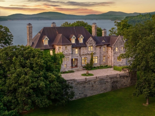 Grosse Pointe: A Spectacular Lake Champlain Estate Offering Unmatched Seclusion, Priced at $22.9 Million