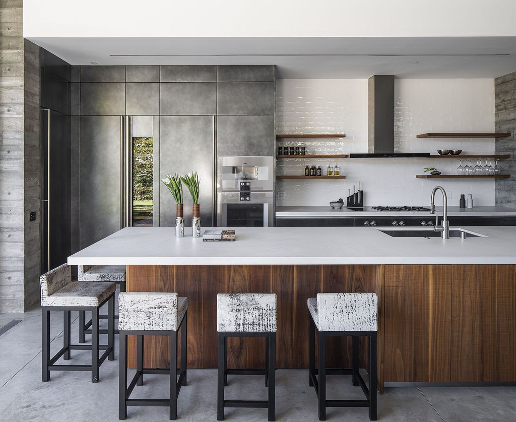 Keslow Residence, industrial elegance by Abramson Architects