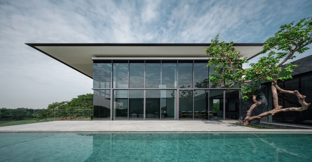 Layup House in Thailand by Ayutt and Associates design