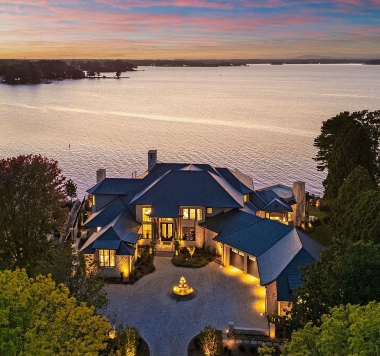 Luxury Lakefront Estate on Lake Norman with Spectacular Views, Asking $18,895,000