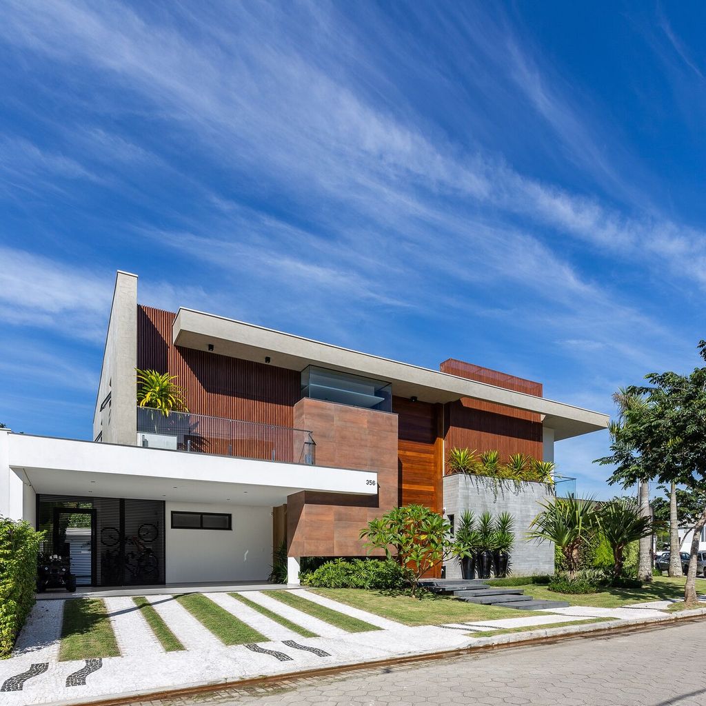 Prime House, A Coastal Retreat by Raiz Arquitetura