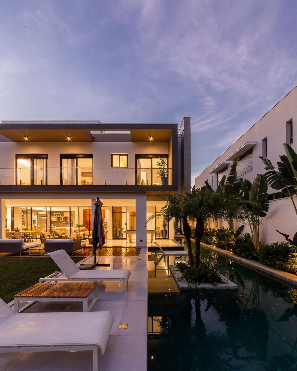 Prime House, A Coastal Retreat by Raiz Arquitetura