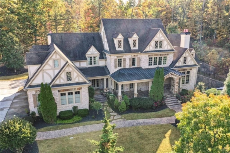 Serene and Private Property with Gorgeous Views in Georgia, Asking $2,675,000