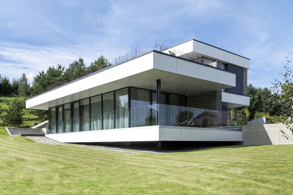 Terrace House, a Panoramic Retreat by ArchLAB Studio